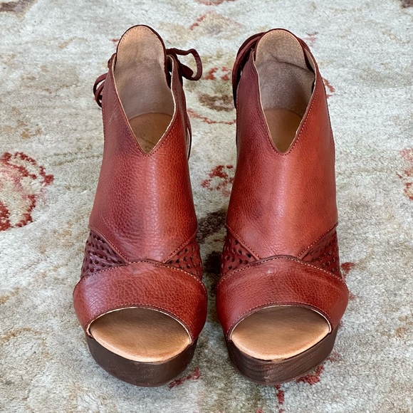 Free People Revolver Clog - Picture 3 of 10